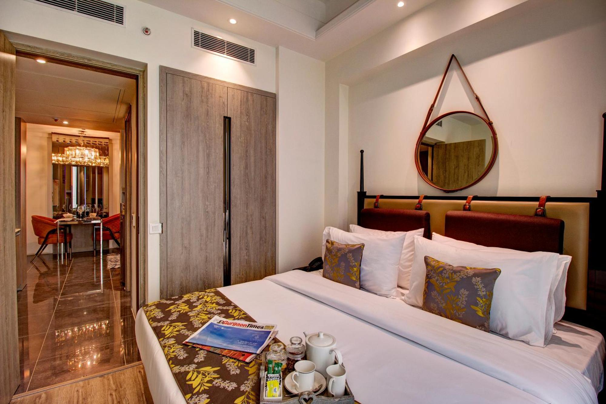 Rhythm Gurugram Hotel & Suites, Sohna Road Gurgaon Exterior foto